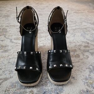 Mix No. 6 Black Studded Wedges NWOT